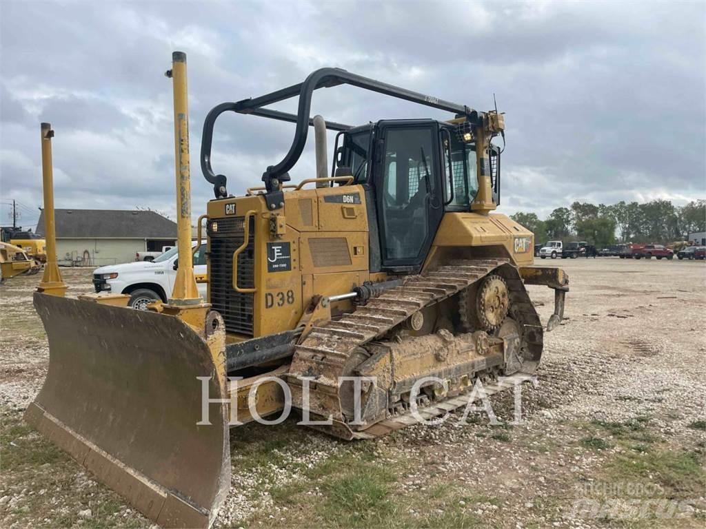 CAT D6N XL بلدوزرات مجنزرة
