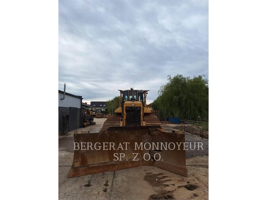 CAT D6NLGP بلدوزرات مجنزرة