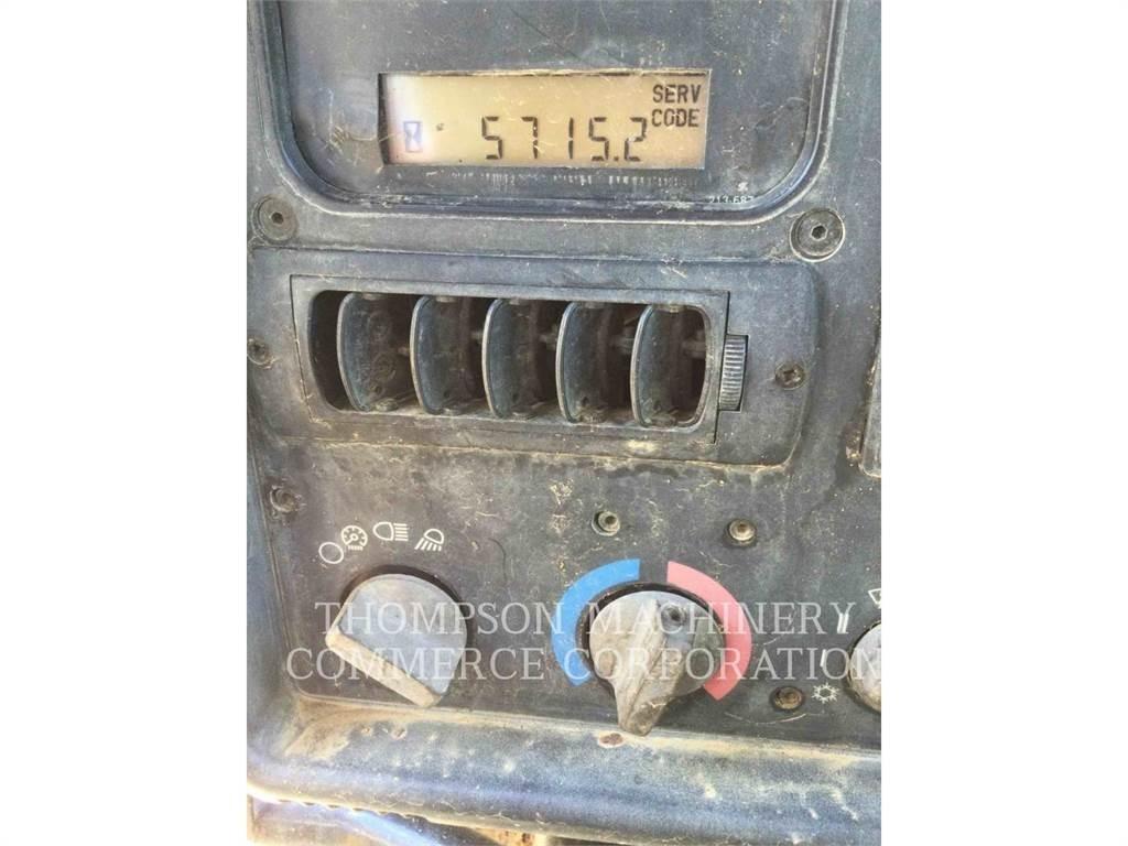 CAT D6NLGP بلدوزرات مجنزرة