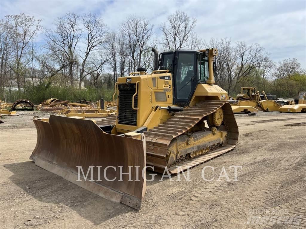 CAT D6NLGP بلدوزرات مجنزرة