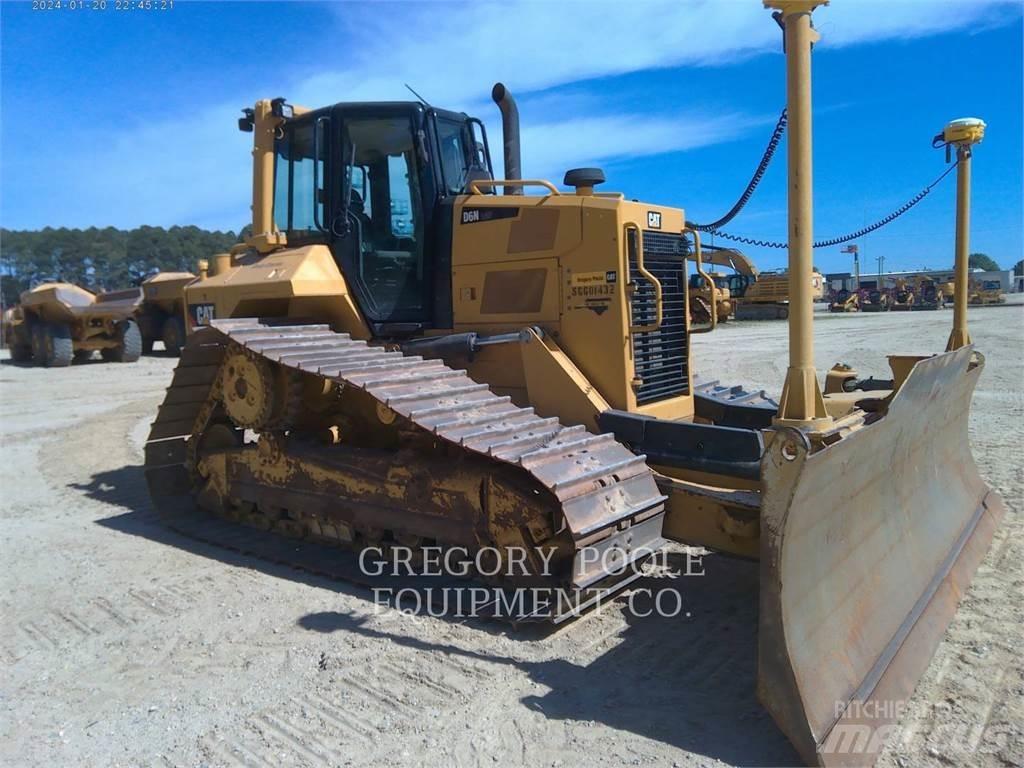 CAT D6NLGP بلدوزرات مجنزرة