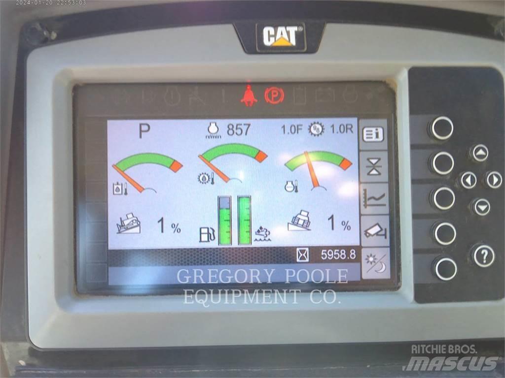 CAT D6NLGP بلدوزرات مجنزرة