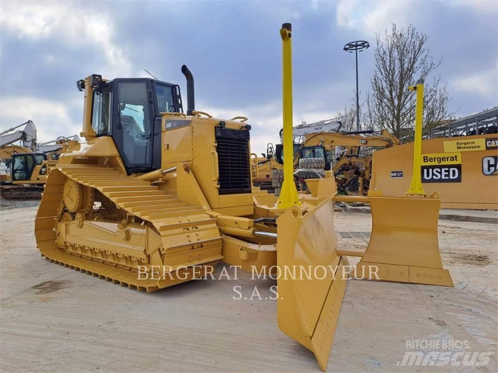 CAT D6NLGP بلدوزرات مجنزرة