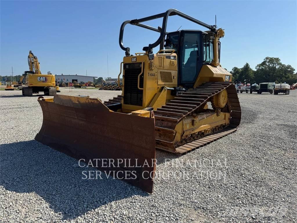 CAT D6NLGP بلدوزرات مجنزرة