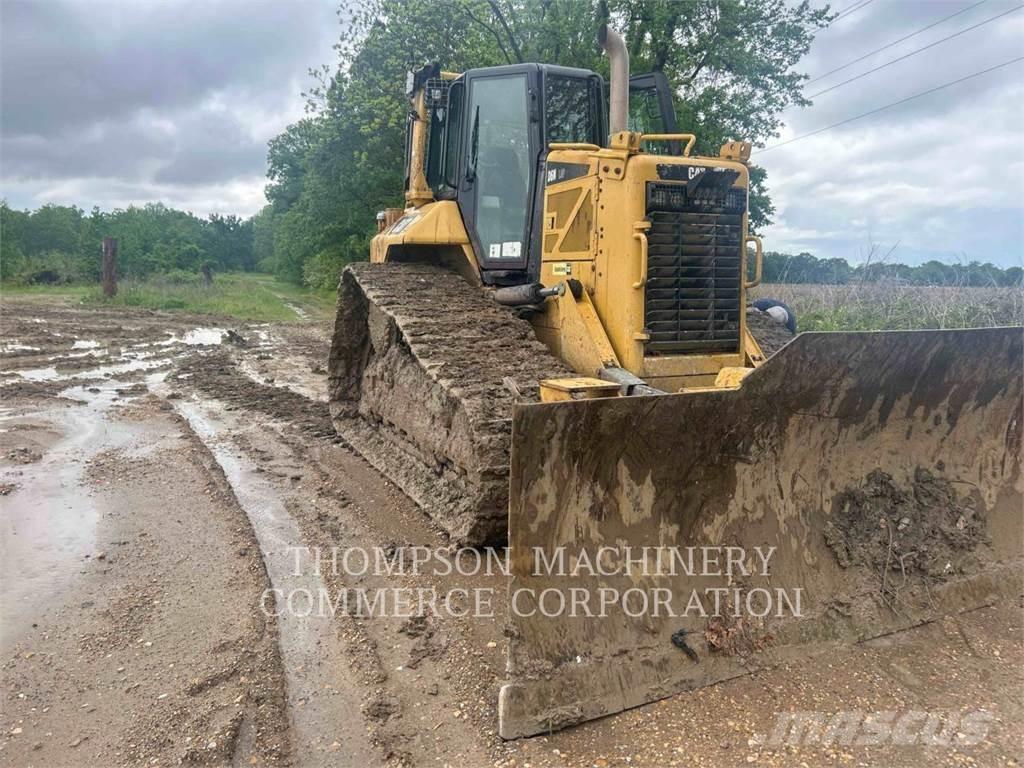 CAT D6NLGP بلدوزرات مجنزرة