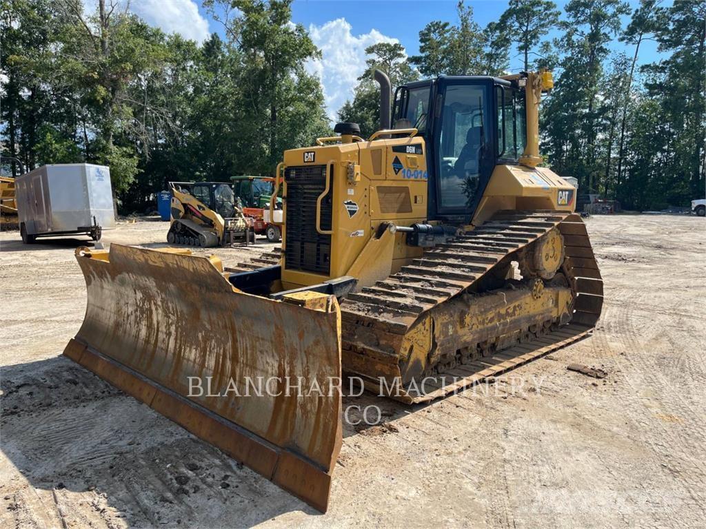 CAT D6NLGP بلدوزرات مجنزرة