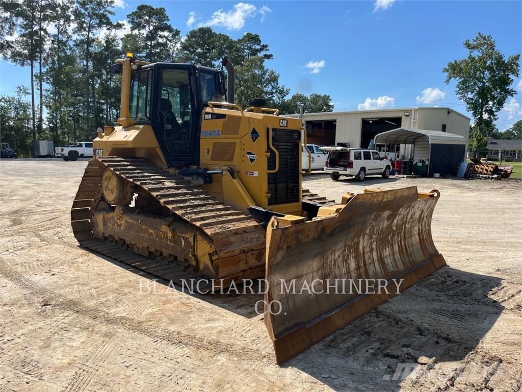 CAT D6NLGP بلدوزرات مجنزرة