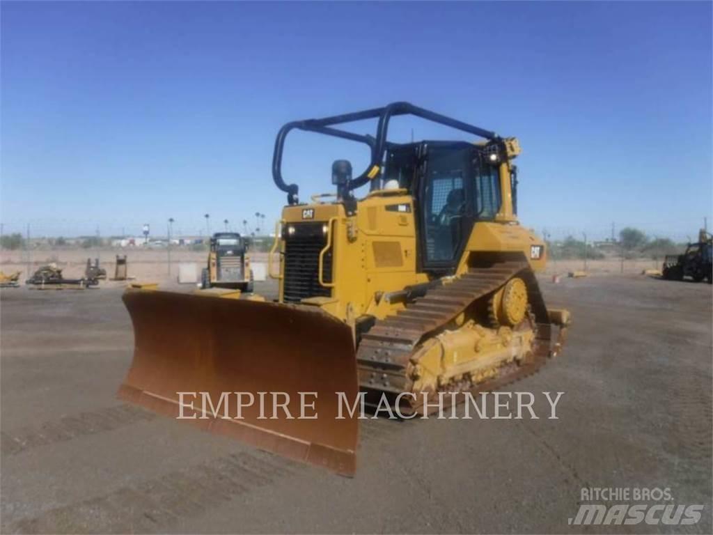 CAT D6NXL بلدوزرات مجنزرة