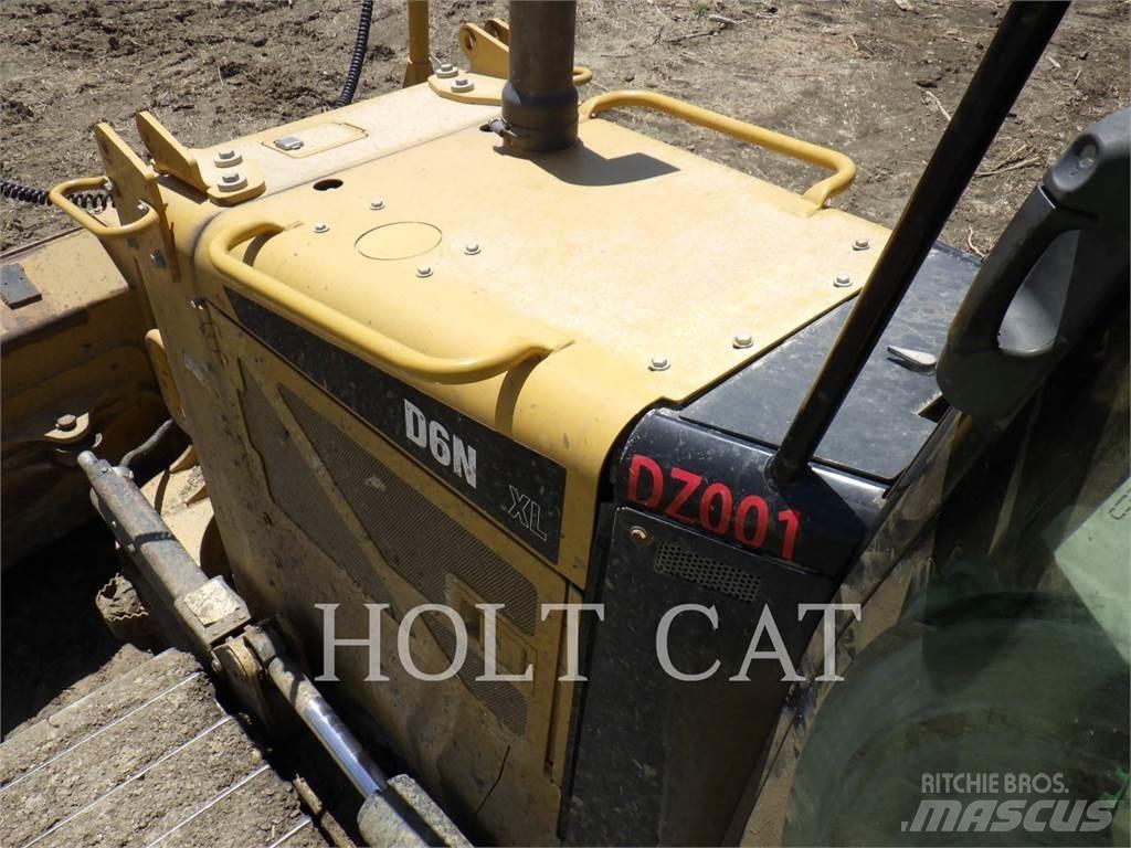 CAT D6NXL بلدوزرات مجنزرة