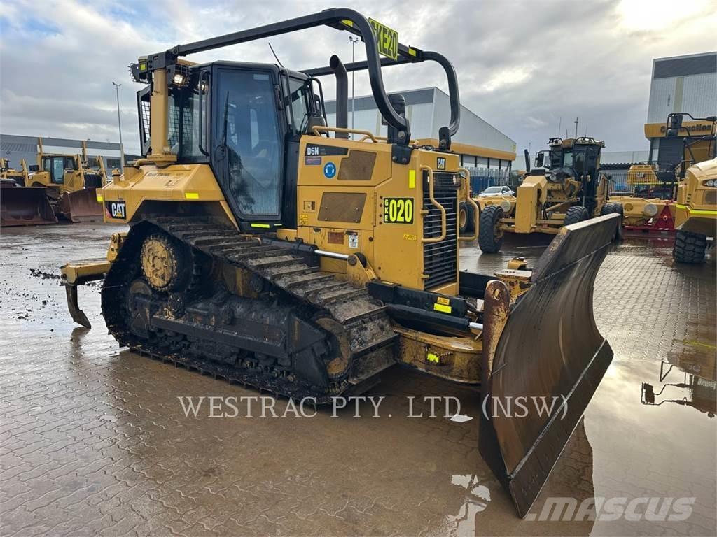 CAT D6NXL بلدوزرات مجنزرة