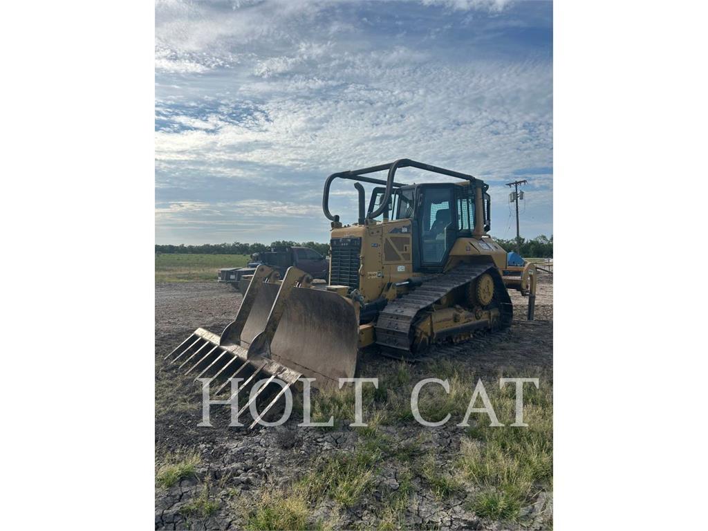 CAT D6NXL بلدوزرات مجنزرة
