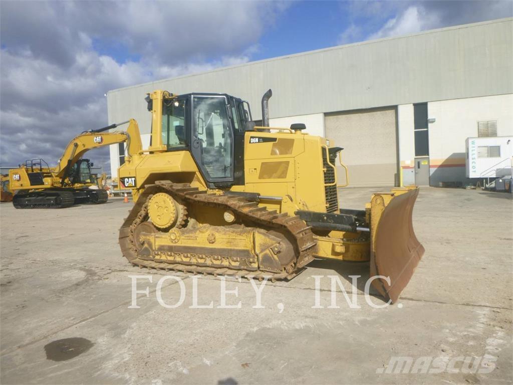 CAT D6NXL بلدوزرات مجنزرة