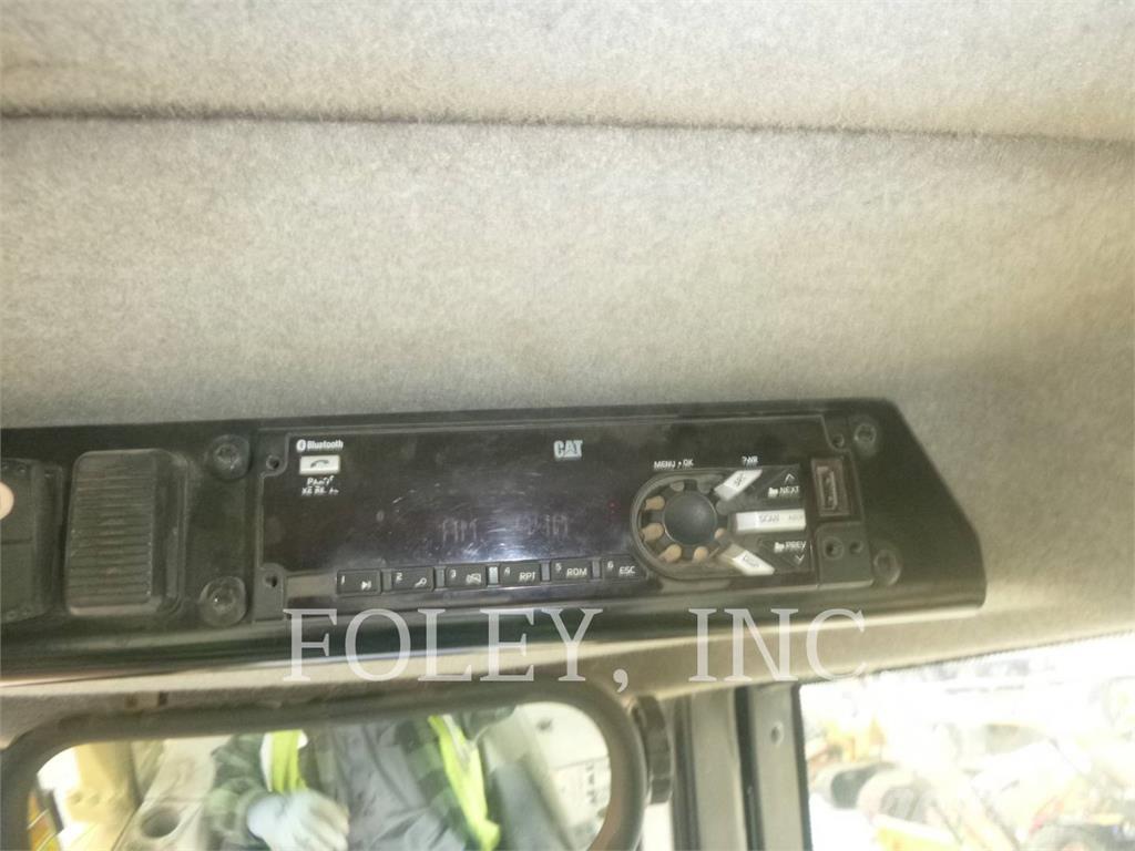 CAT D6NXL بلدوزرات مجنزرة