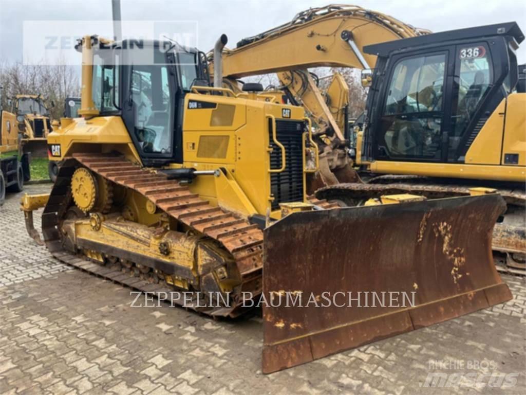 CAT D6NXLP بلدوزرات مجنزرة