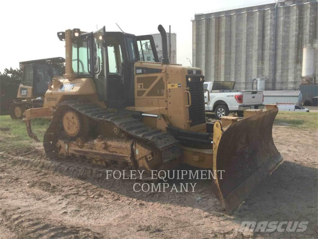 CAT D6NXLVPI بلدوزرات مجنزرة