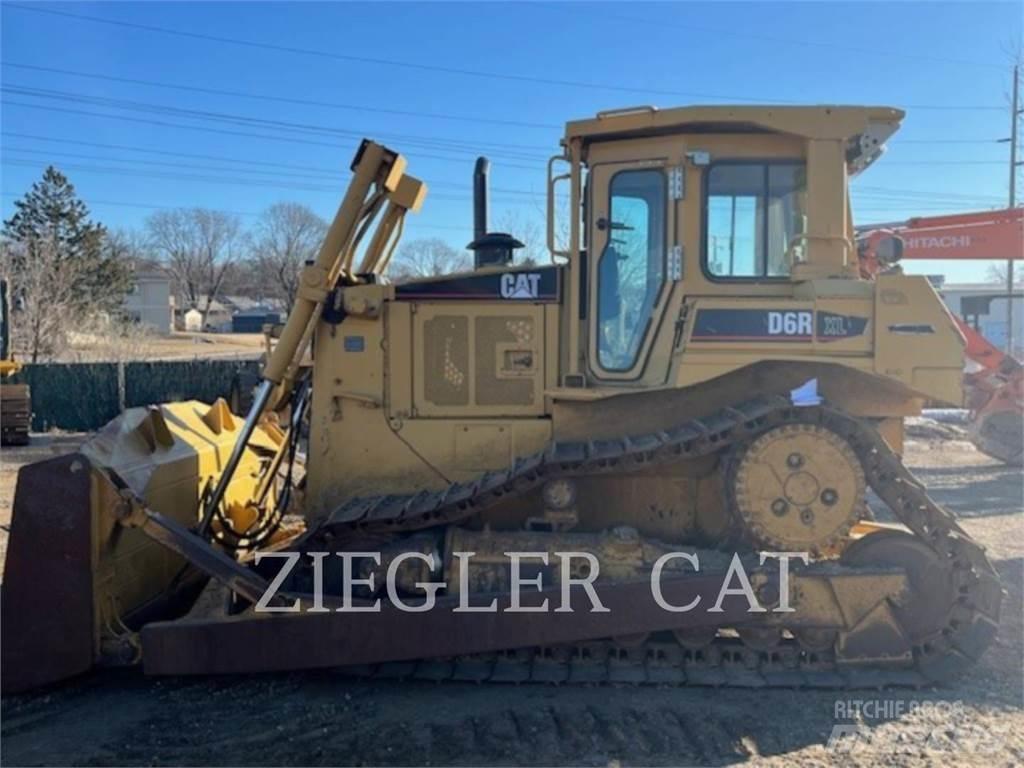 CAT D6R بلدوزرات مجنزرة