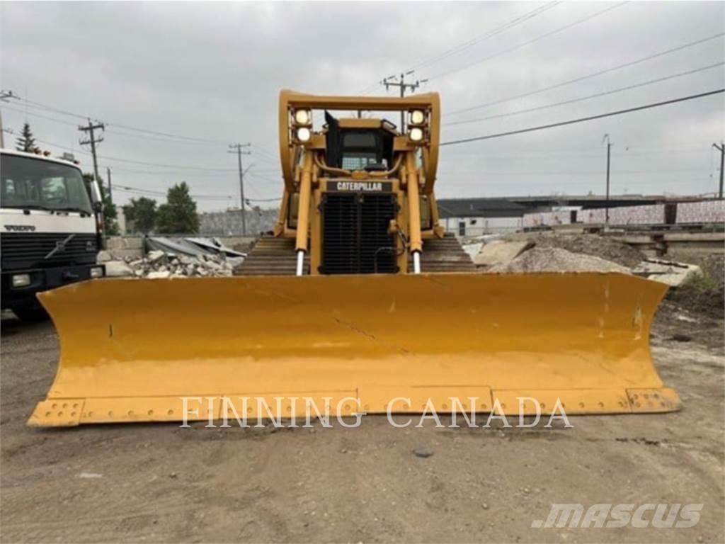 CAT D6R بلدوزرات مجنزرة