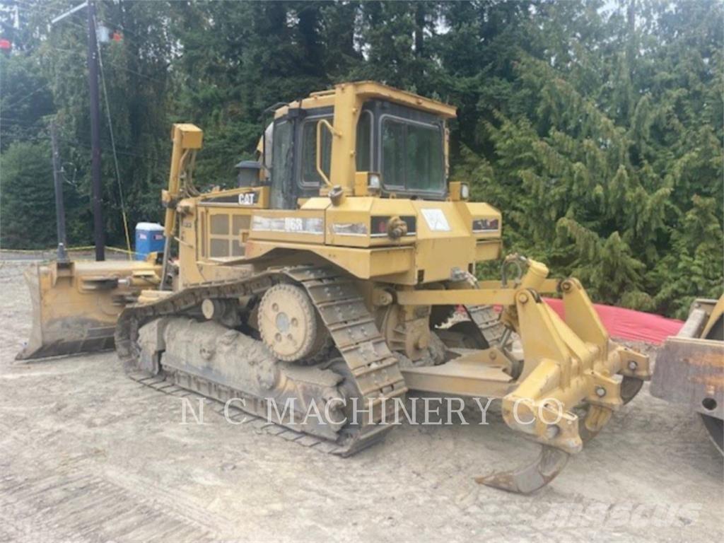 CAT D6R XLVPAT بلدوزرات مجنزرة