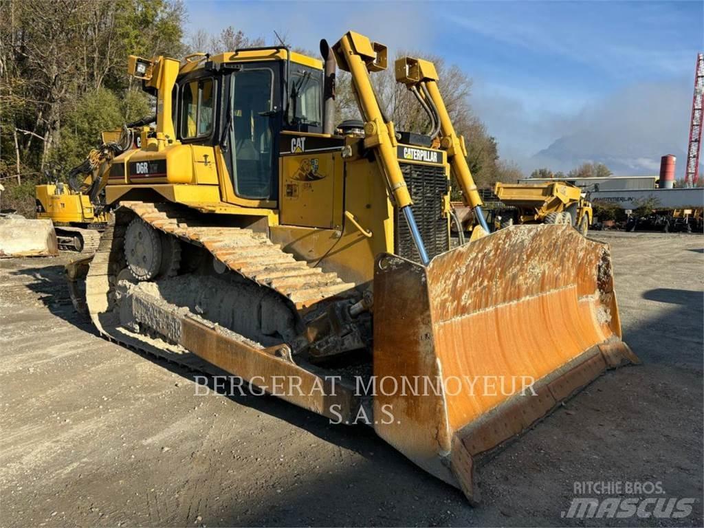 CAT D6R2XW بلدوزرات مجنزرة