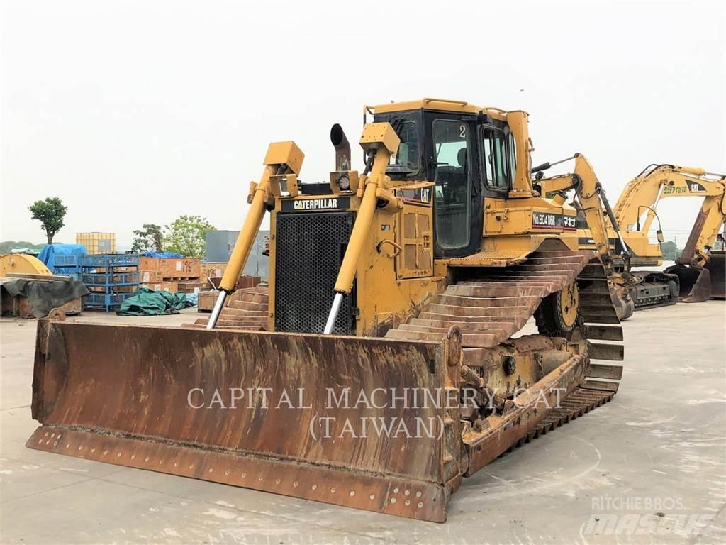 CAT D6RIIILGP بلدوزرات مجنزرة