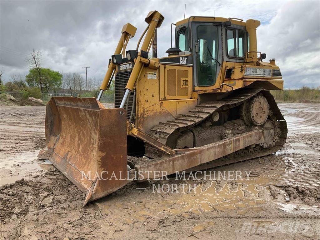 CAT D6RXL بلدوزرات مجنزرة