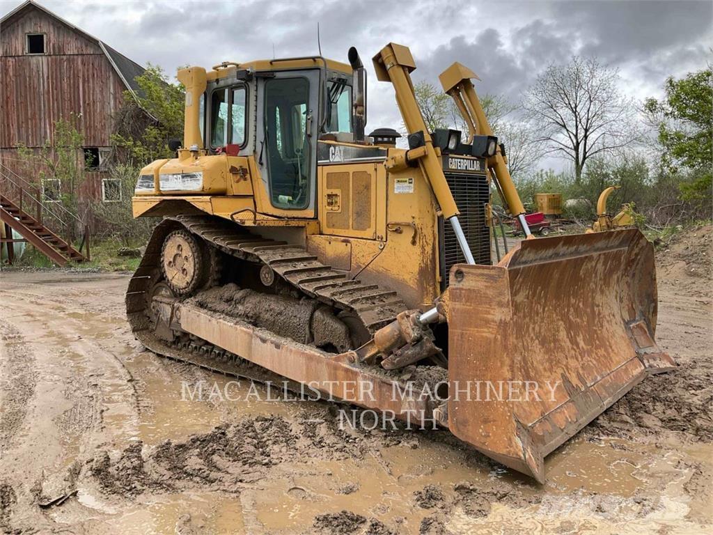 CAT D6RXL بلدوزرات مجنزرة