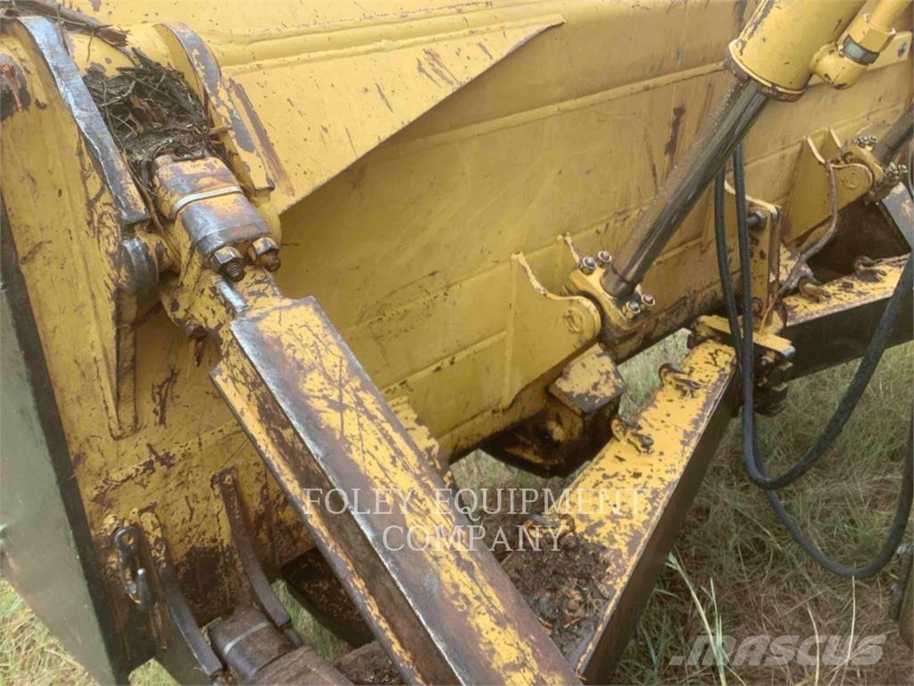 CAT D6RXL بلدوزرات مجنزرة
