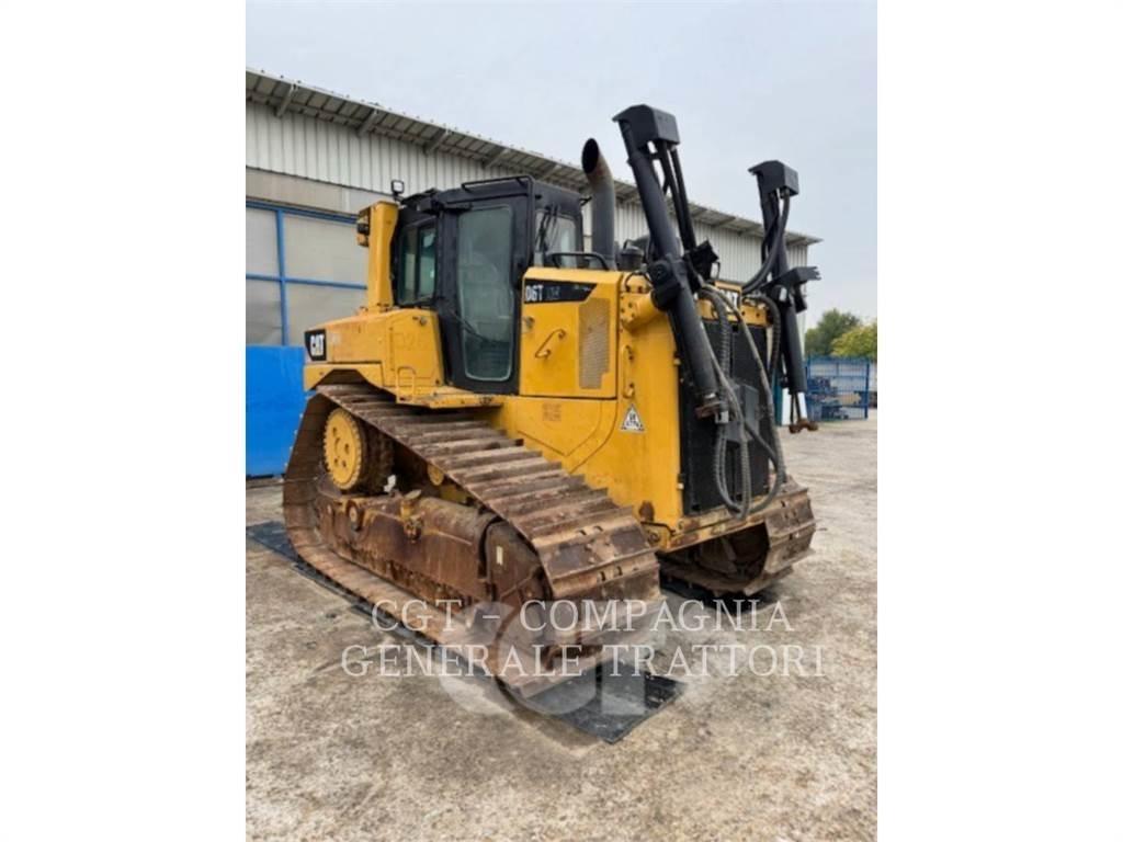 CAT D6T بلدوزرات مجنزرة