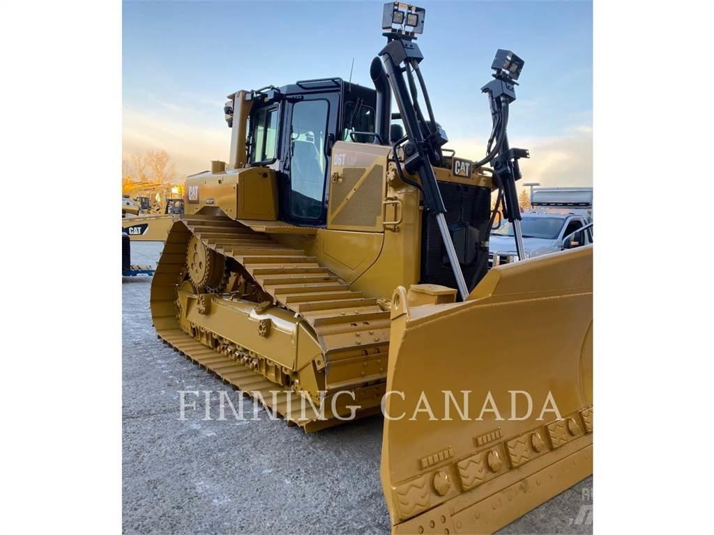 CAT D6T بلدوزرات مجنزرة