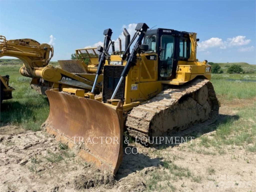 CAT D6T بلدوزرات مجنزرة