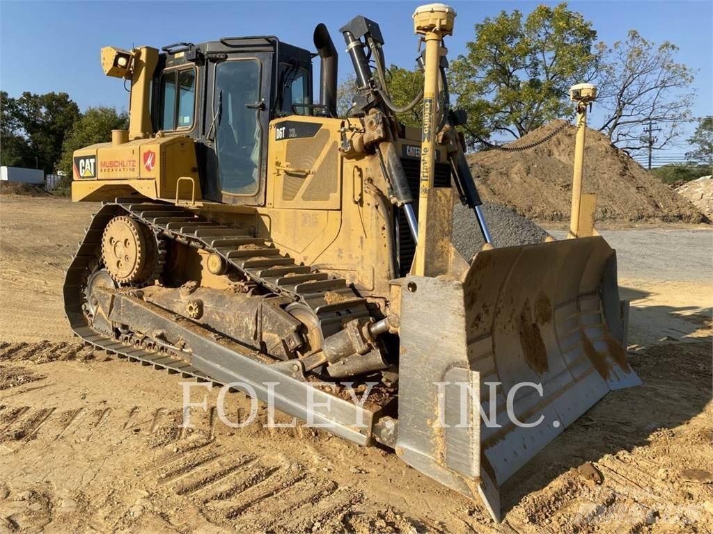 CAT D6T بلدوزرات مجنزرة