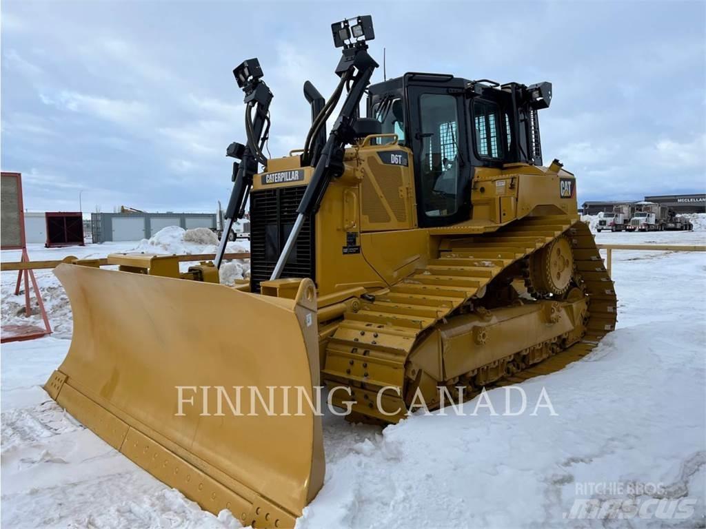 CAT D6T بلدوزرات مجنزرة