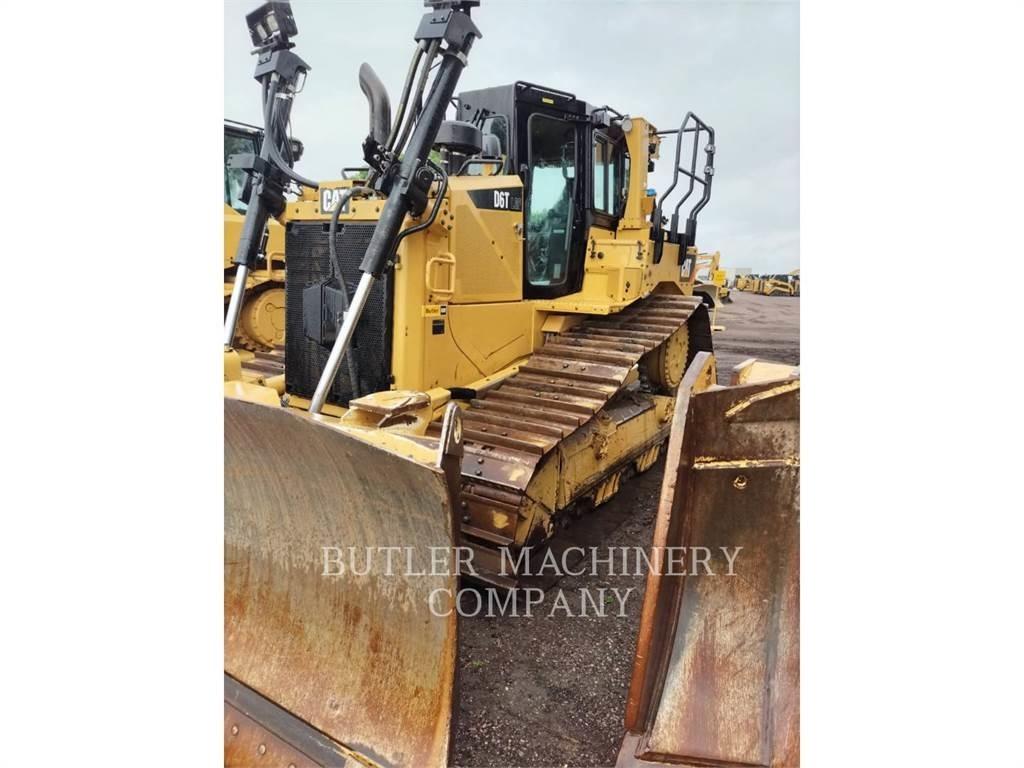 CAT D6T بلدوزرات مجنزرة