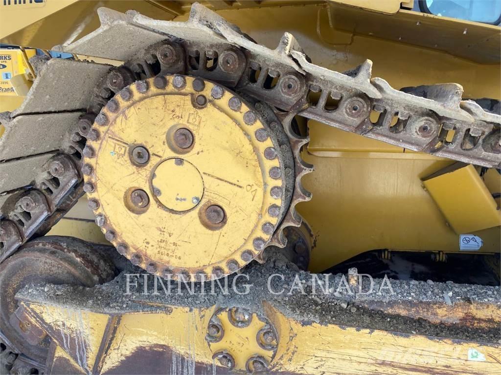 CAT D6T بلدوزرات مجنزرة