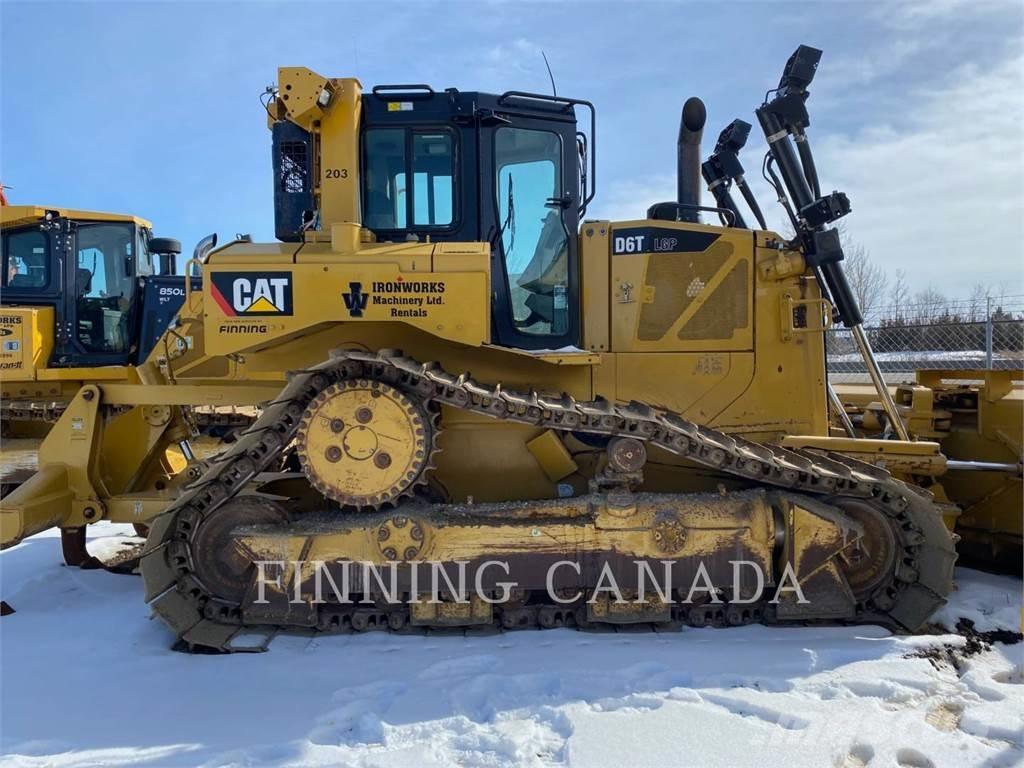 CAT D6T بلدوزرات مجنزرة