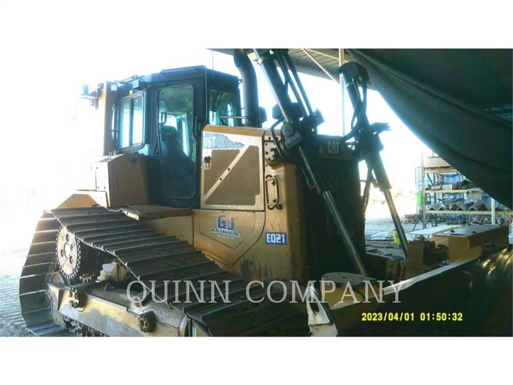 CAT D6T بلدوزرات مجنزرة