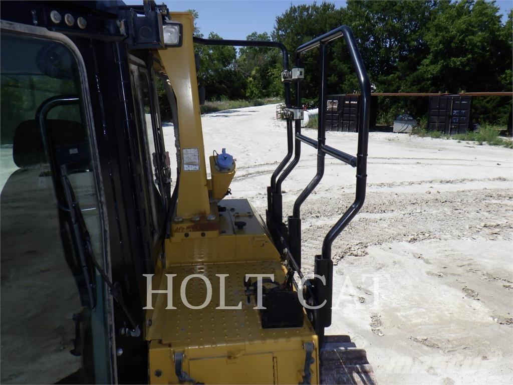 CAT D6T بلدوزرات مجنزرة
