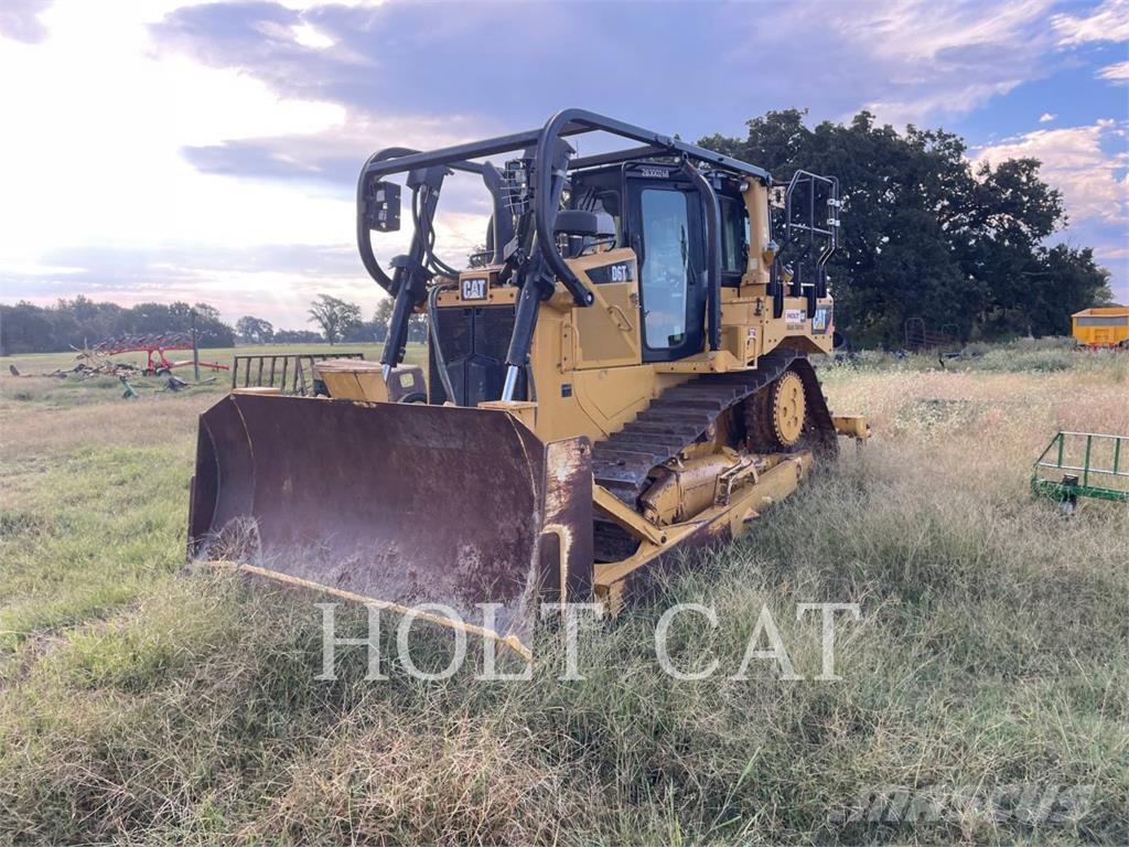 CAT D6T بلدوزرات مجنزرة