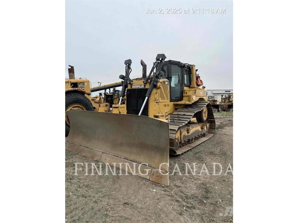 CAT D6T بلدوزرات مجنزرة