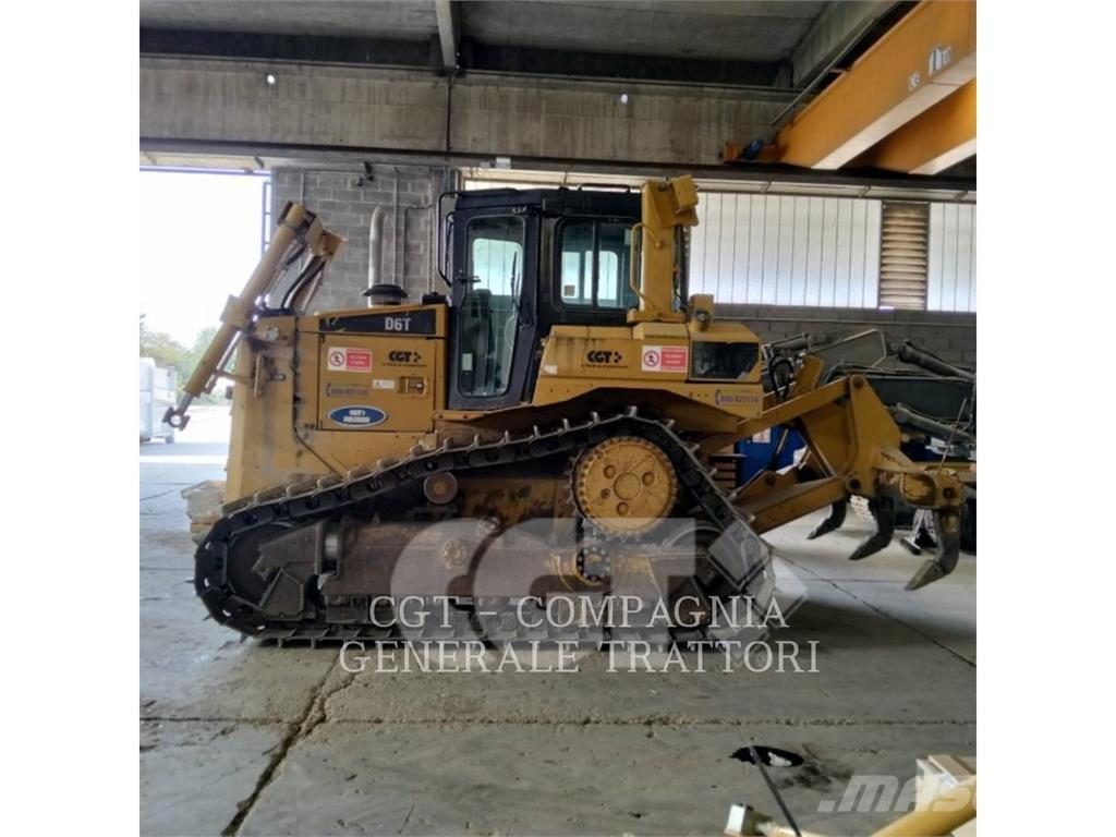 CAT D6T بلدوزرات مجنزرة