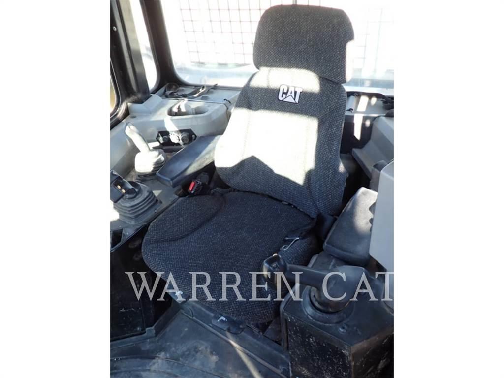 CAT D6T 4XLPAT بلدوزرات مجنزرة
