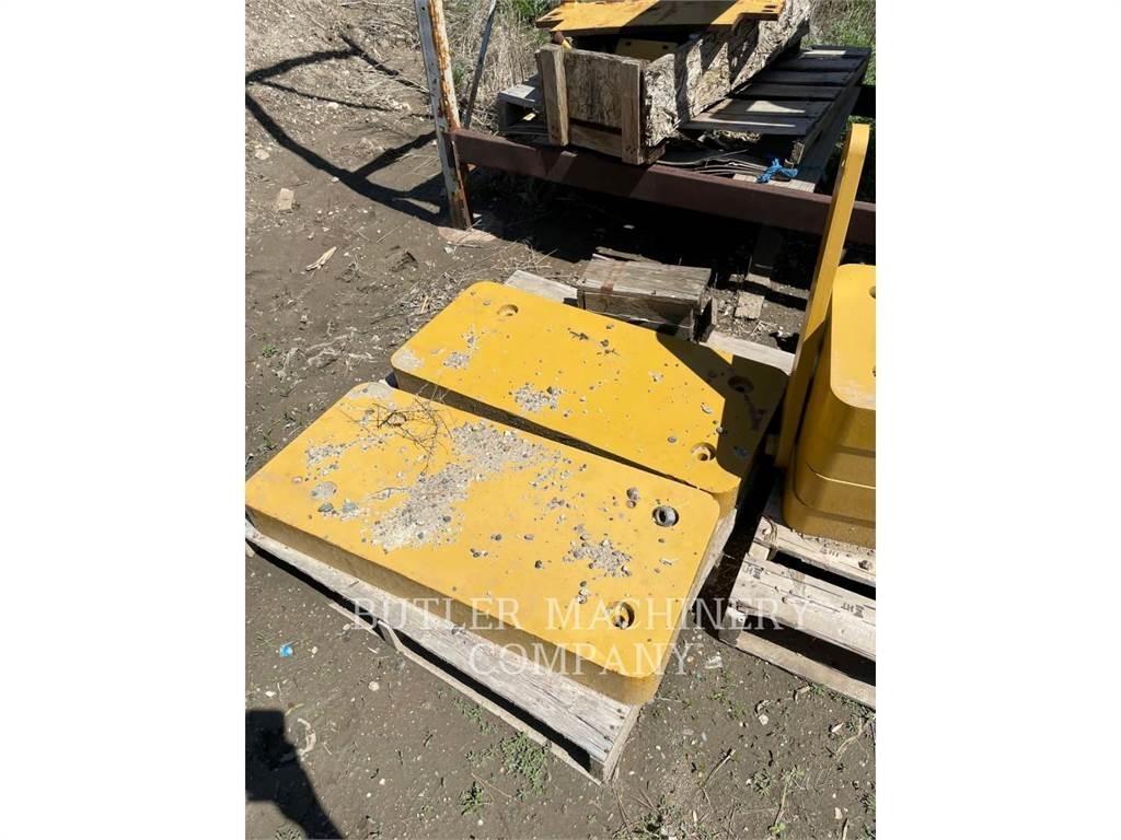 CAT D6T COUNTERWEIGHTS أخرى
