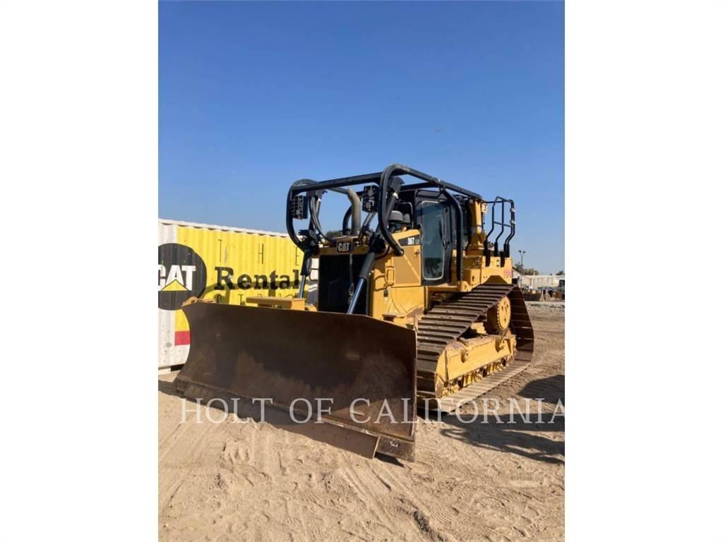 CAT D6T LGP بلدوزرات مجنزرة