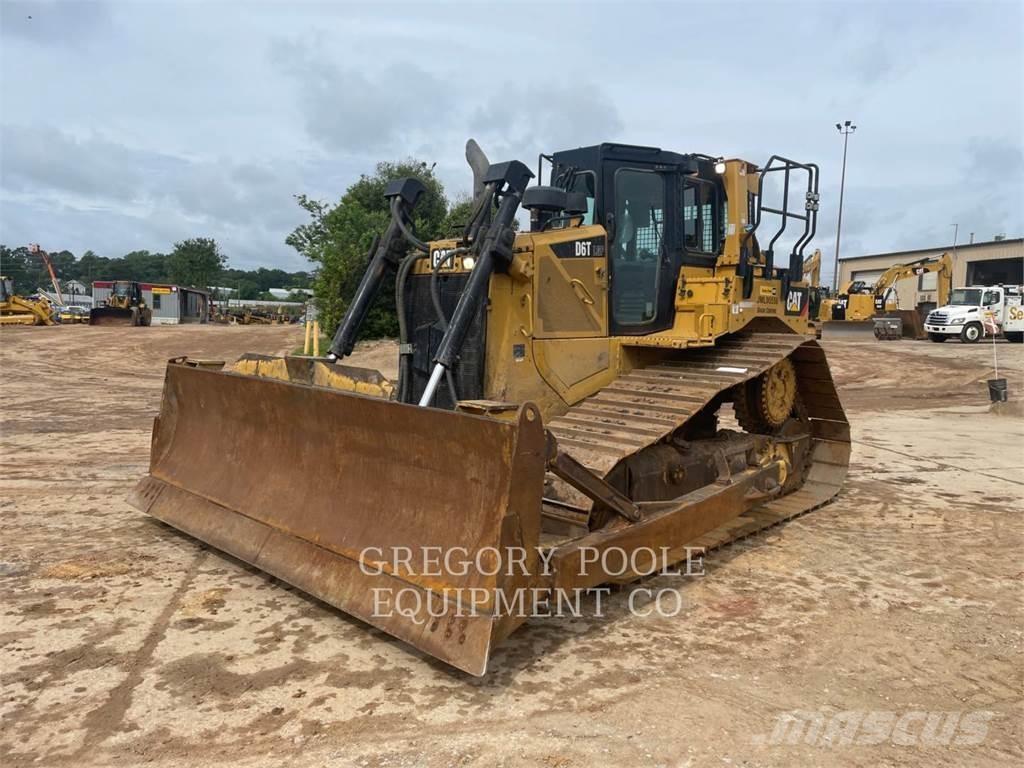 CAT D6T LGP بلدوزرات مجنزرة