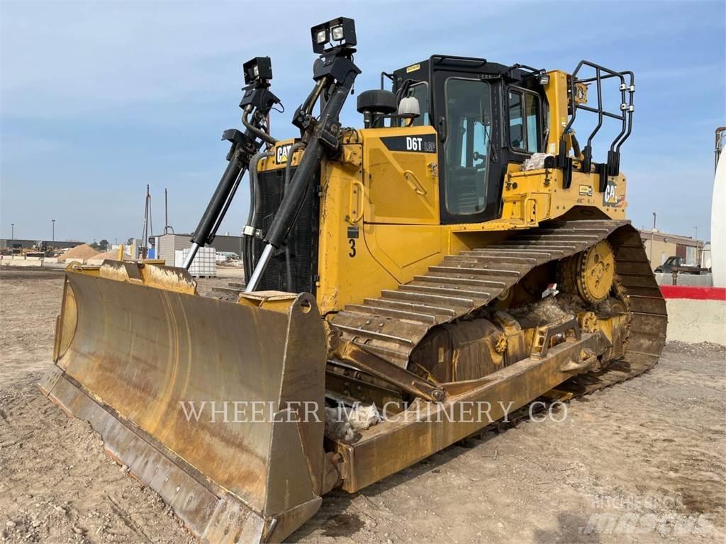 CAT D6T LGP S بلدوزرات مجنزرة
