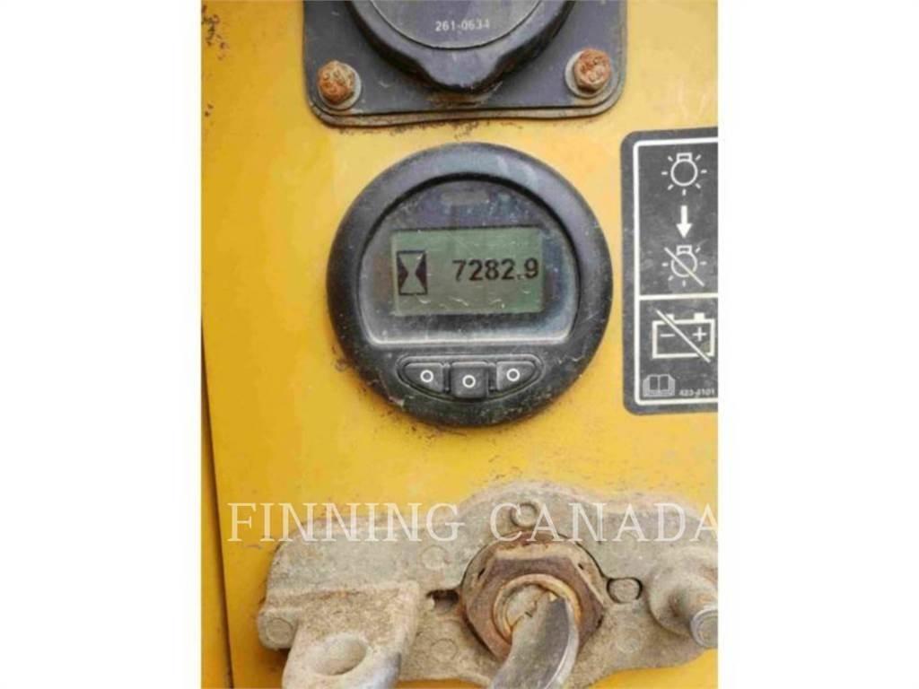 CAT D6T LGP VPAT بلدوزرات مجنزرة