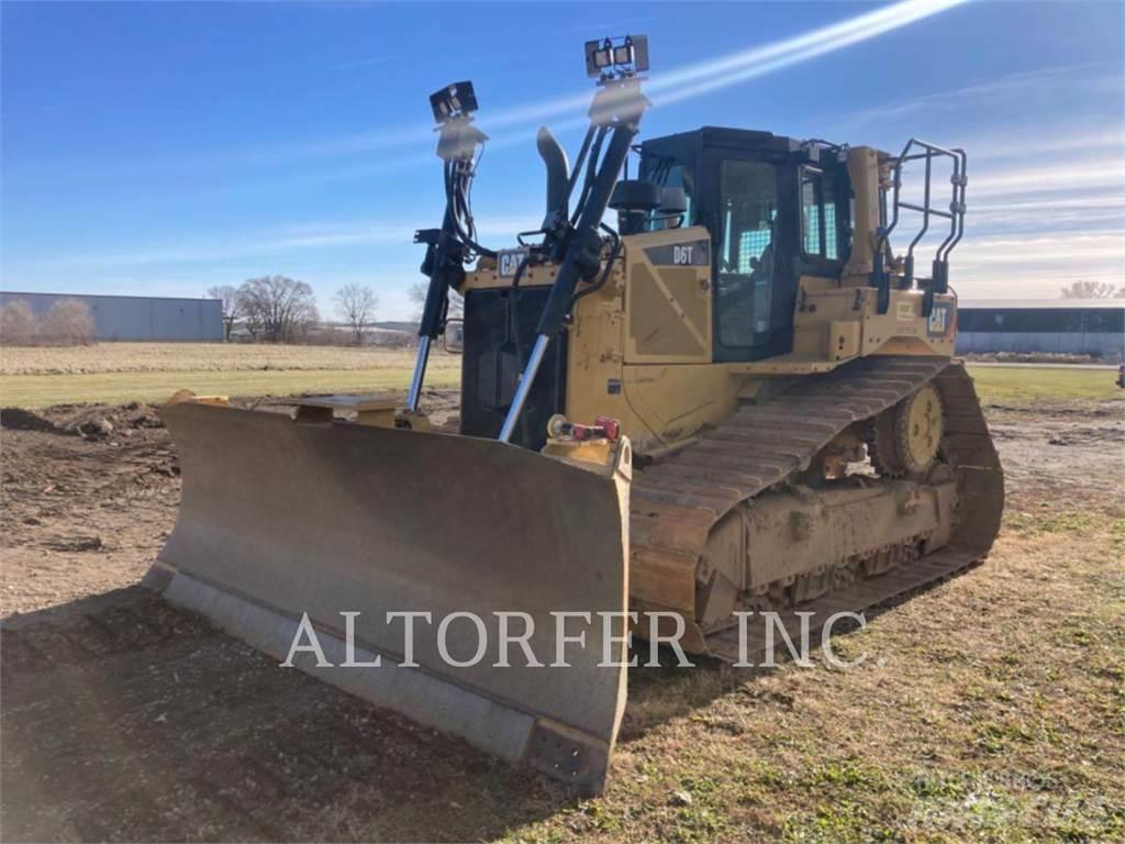 CAT D6T LGPPAT بلدوزرات مجنزرة