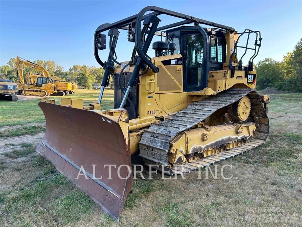 CAT D6T LGPPAT بلدوزرات مجنزرة