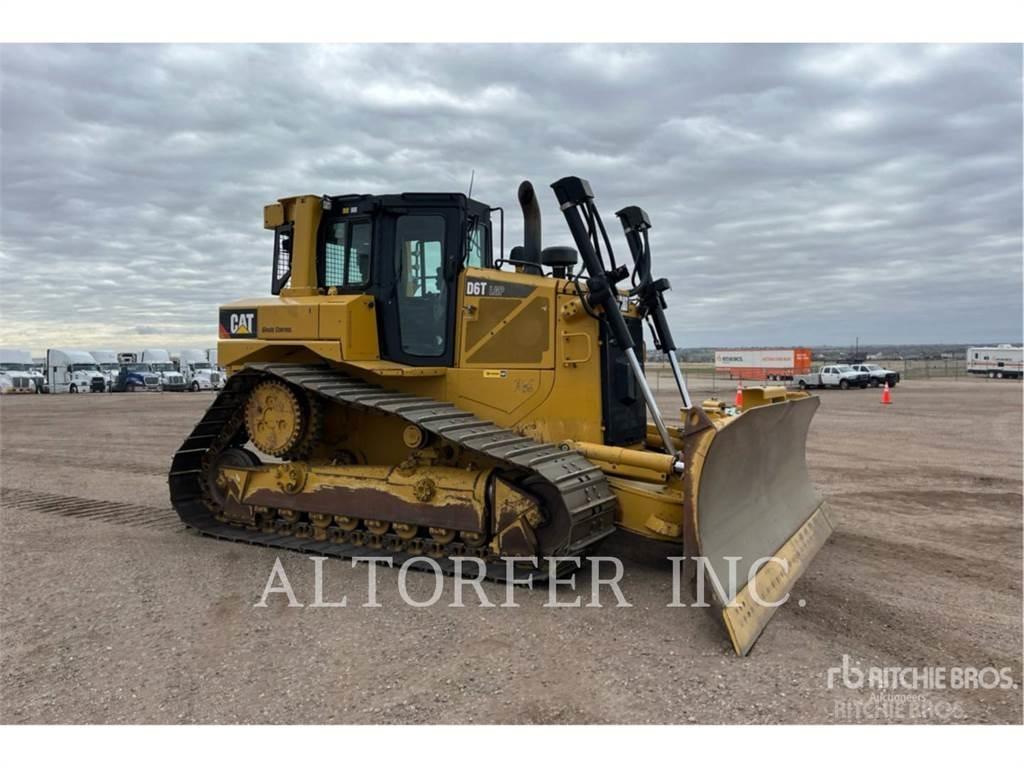 CAT D6T LGPPAT بلدوزرات مجنزرة