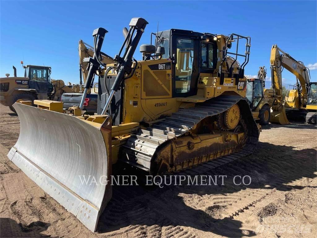 CAT D6T LGPVPT بلدوزرات مجنزرة